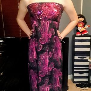 STRAPLESS MAGENTA MAXI